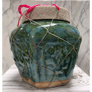 Chinese Shiwan Hexagonal Green Glazed Pottery Ginger Jar w/Inner Seal & Lid, VTG